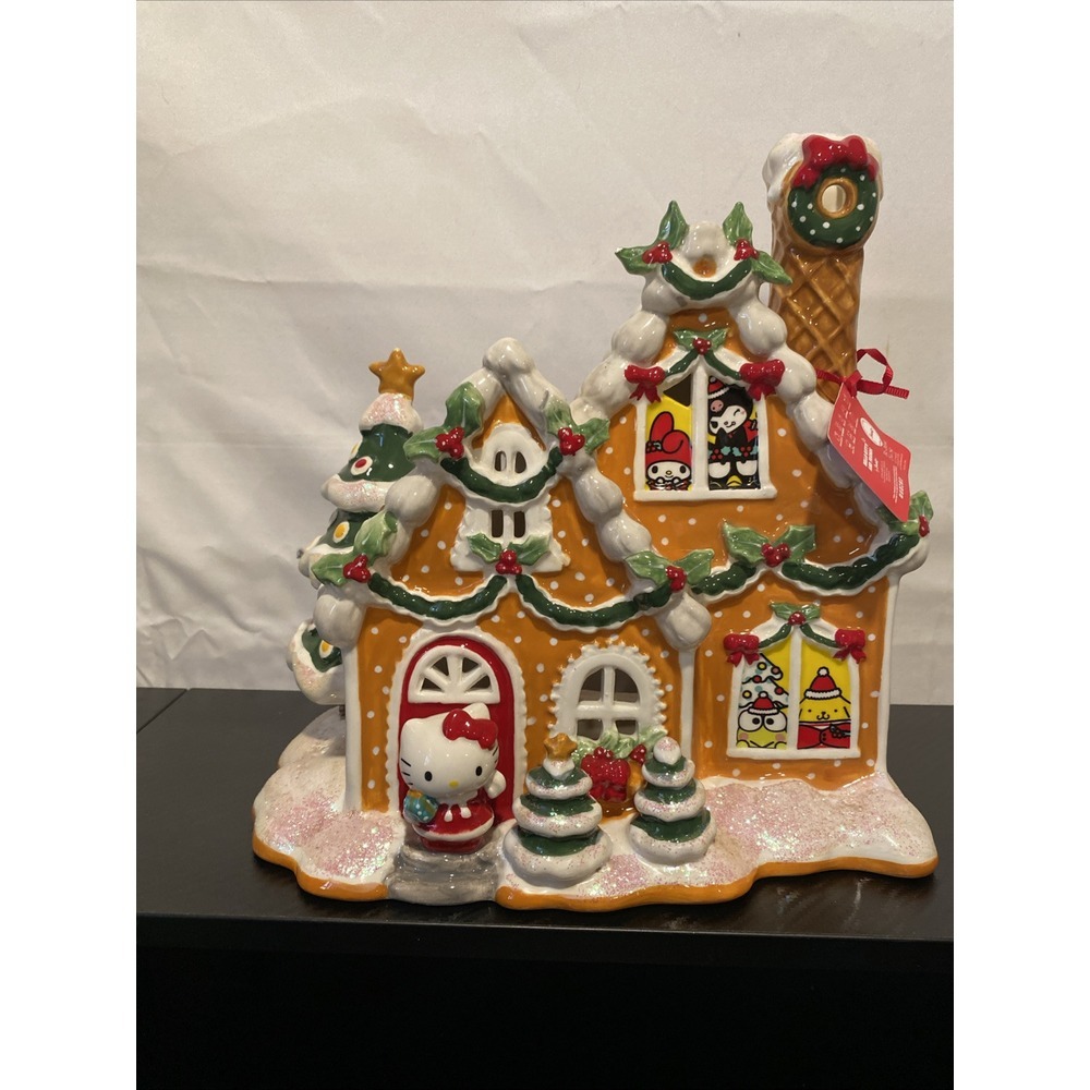 Hello Kitty Gingerbread‎ House Christmas Village Ceramic Light Up